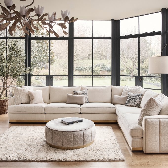 Sofas & Chairs
