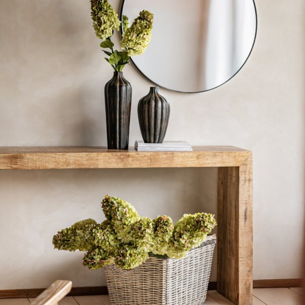 Guide To Arranging Faux Flowers