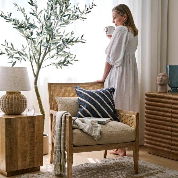 5 Easy Ways to Style a Modern Classic Home | Roomes