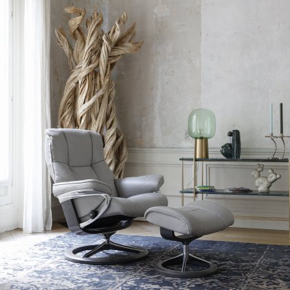 Stressless Mayfair - Recliner Chair and Footstool (Signature Base)