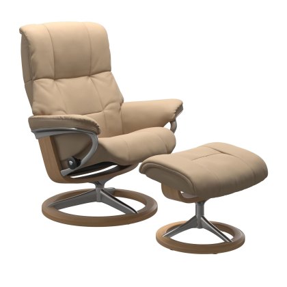 Stressless Mayfair (M) Quickship - Signature Chair w/footstool (Paloma Beige/Oak)