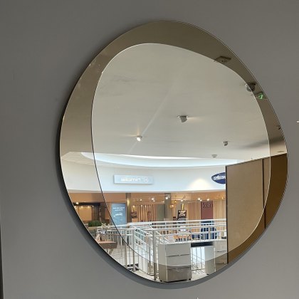 Sapri - Shaped Bedroom Mirror