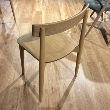 Ava - Chair