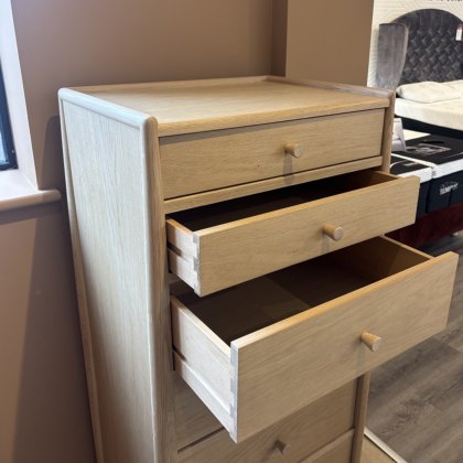 Winslow - Bedroom 6 Drawer Chest