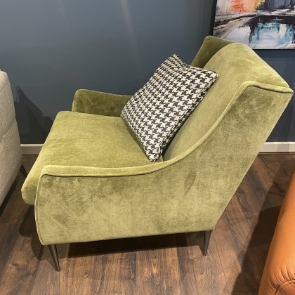 Flanders - Accent Chair & Medium Scatter
