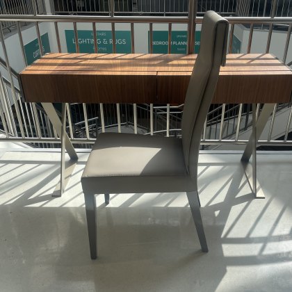 Sapri - Desk with Chair