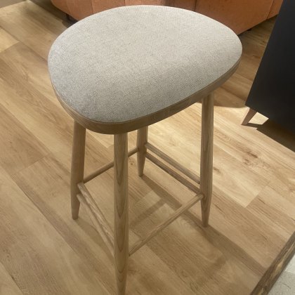 Ercol Heritage - Counter Stool (Cream Seat pad)