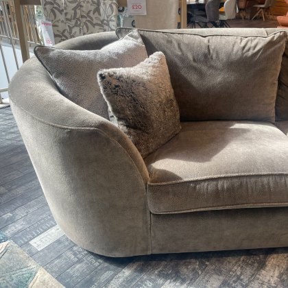 Antibes - Grand Sofa (Classic Back) Antibes - Grand Sofa (Classic Back)