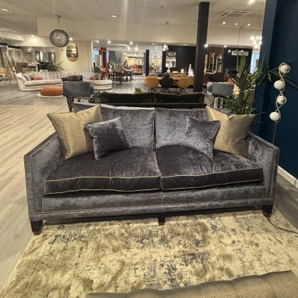 Duresta - Collingwood 3 Seater Sofa (Classic Back) Duresta - Collingwood 3 Seater Sofa (Classic Back)