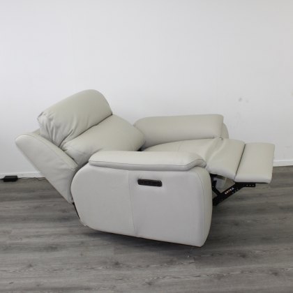 Nicoletti - Tulsa Comfort Chair with Electric Recliner and Headrest