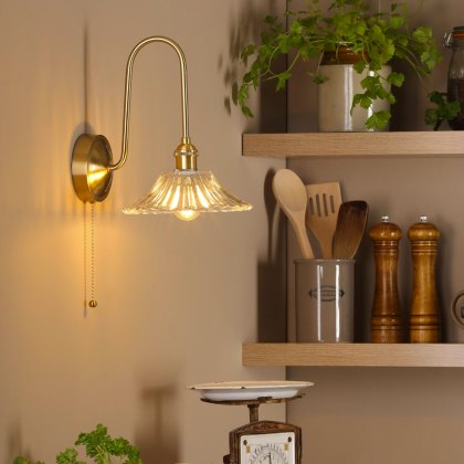 Dar - Hadano Wall Light (Natural Brass and Glass)