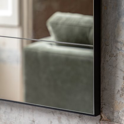 Broadheath - Mirror Black