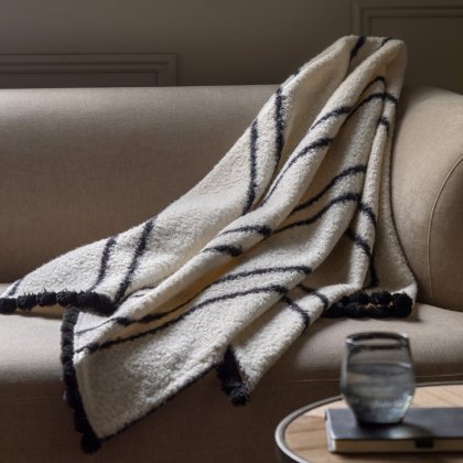 Throws - Ophelia Scalloped (Cream & Black)