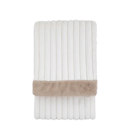 Throws - Whinfell Luxury Faux Fur (Cream)