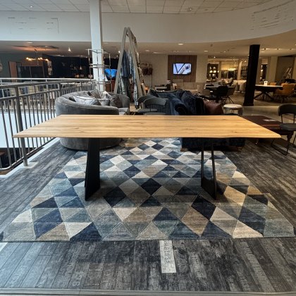 Venjakob Chic - Wooden Top Dining Table