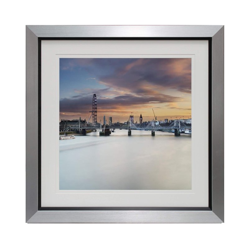 Complete Colour Ltd Scenes and Landscapes - Thames Perspective (L)