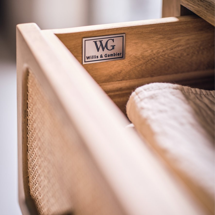 Casera - Five Drawer Chest Casera - Five Drawer Chest