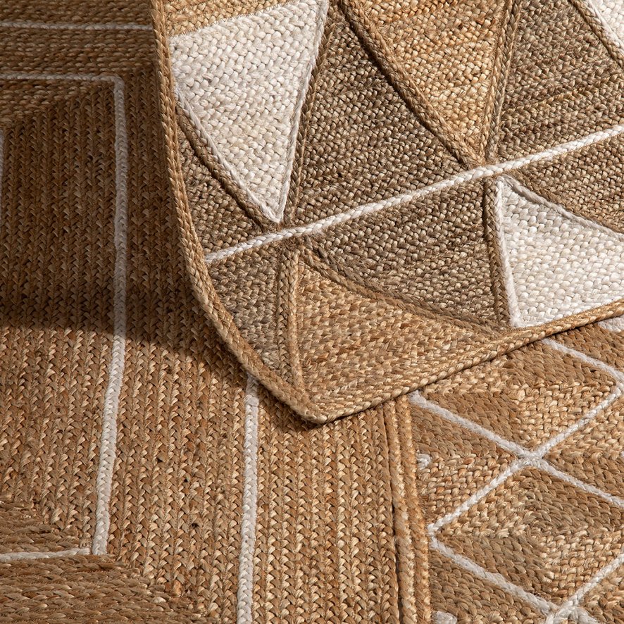 Esselle - Prestbury Diamond Handbraided Natural Rug (120x170cm) Esselle - Prestbury Diamond Handbraided Natural Rug (120x170cm)