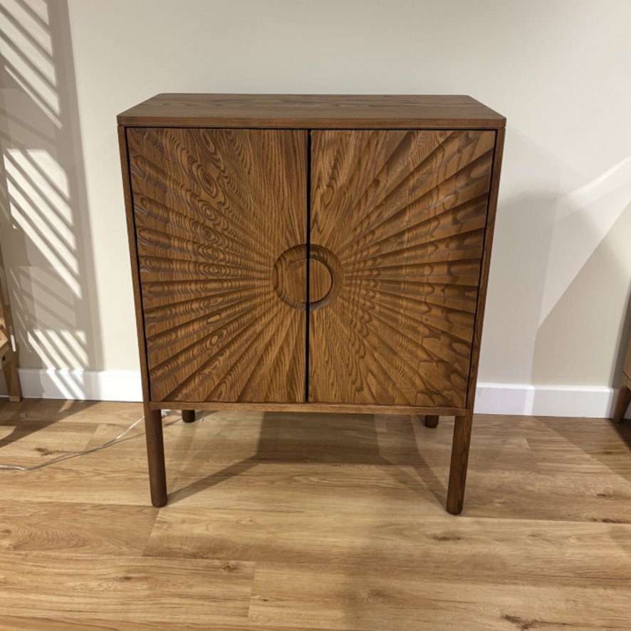 Ibstone - Universal Cabinet