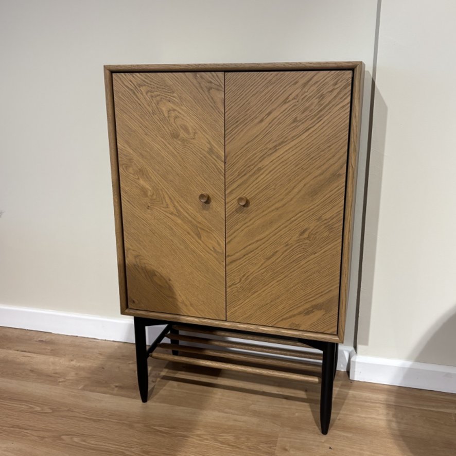 Monza - Universal Cabinet
