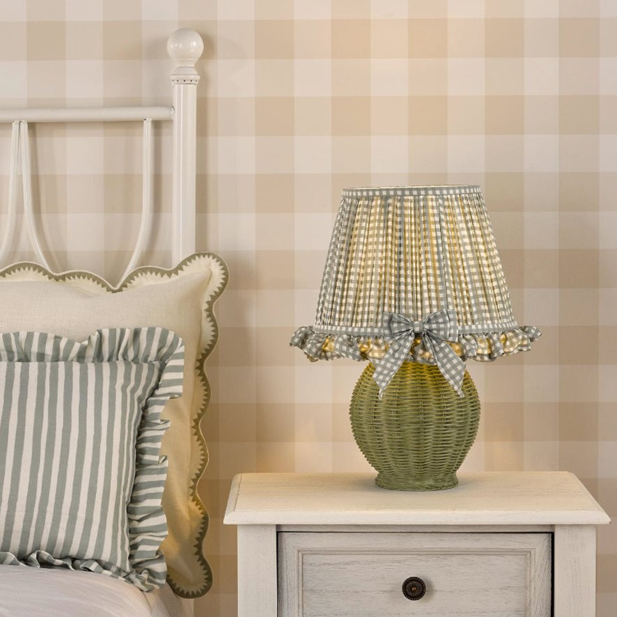Dar - Omer Table Lamp Matt Green with Antique Brass