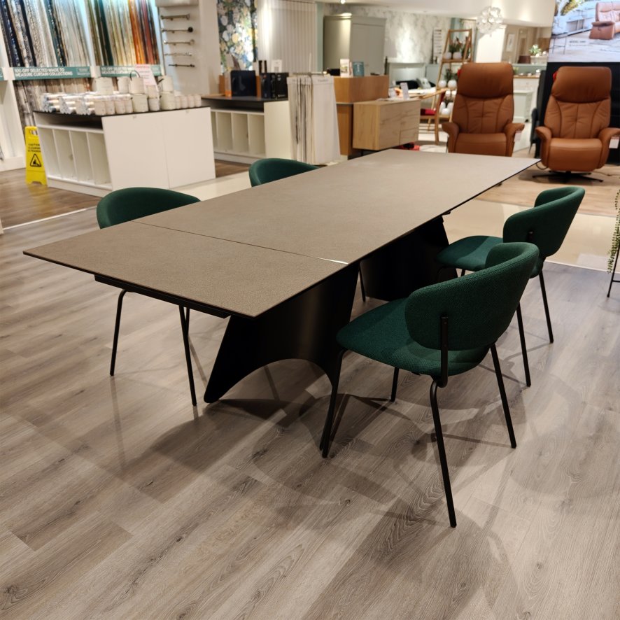 Calligaris Orion - Table and 4 Desy Chairs
