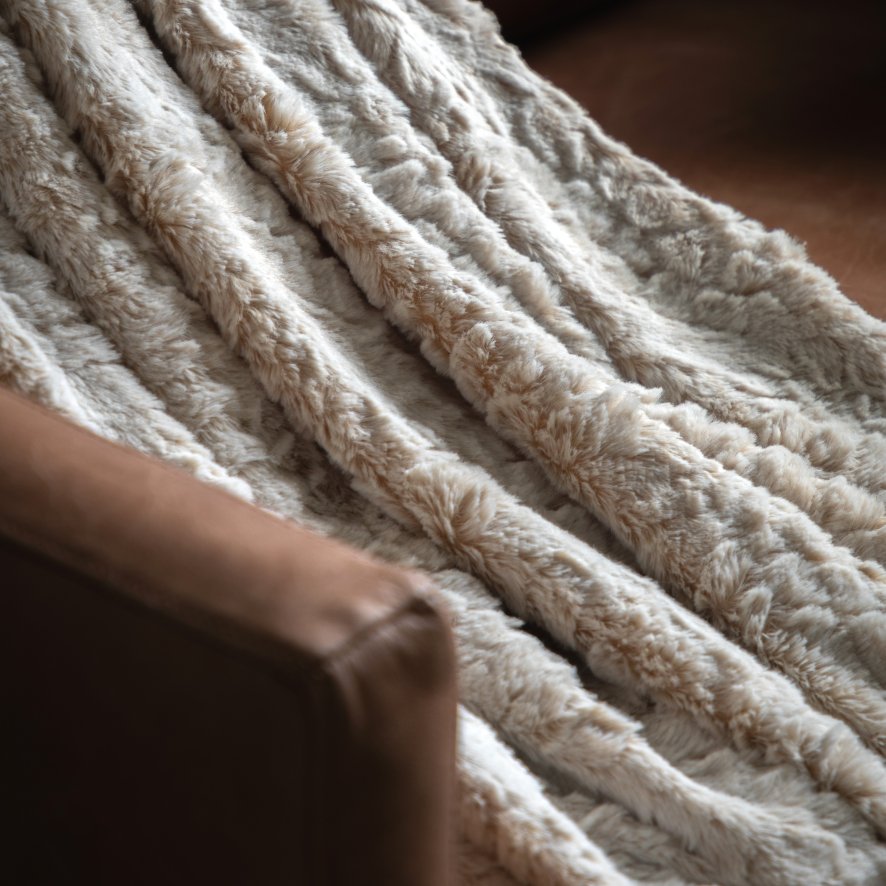Gallery Direct Throws - Hampshire Faux Fur Natural