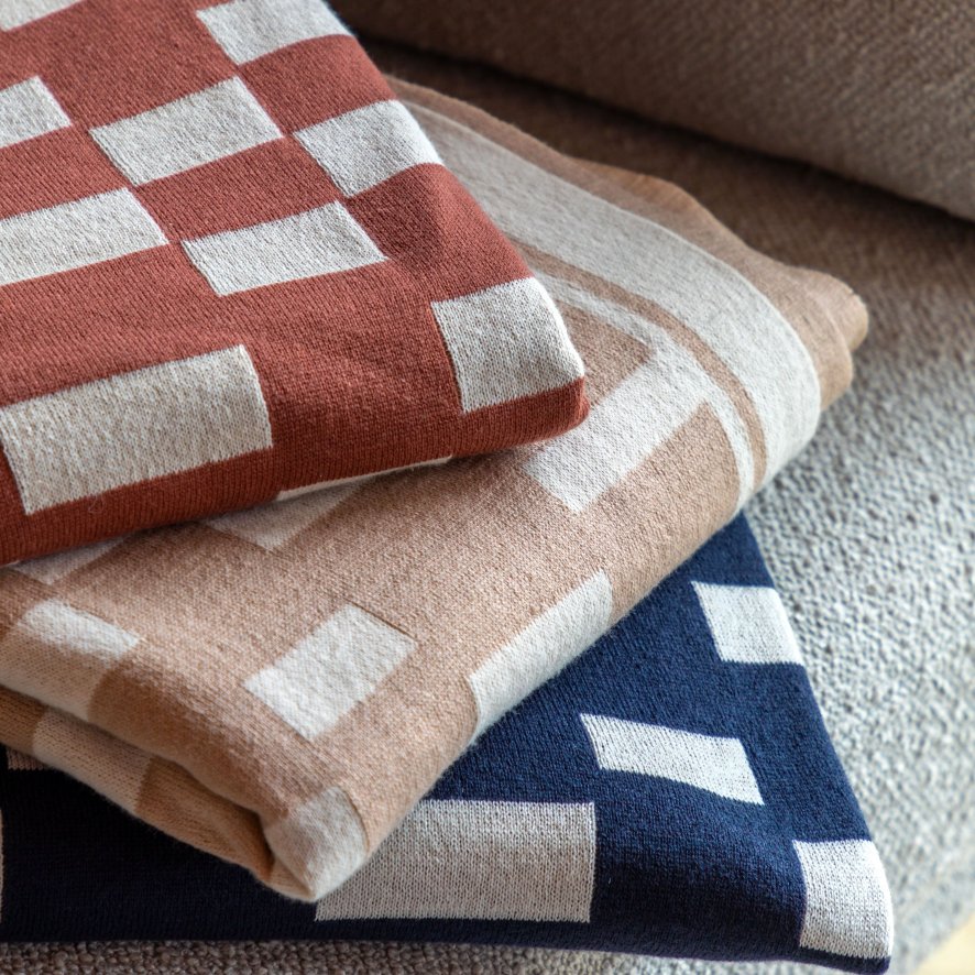 Gallery Direct Throws - Lohko Knitted (Ink)