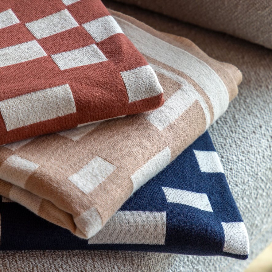 Gallery Direct Throws - Lohko Knitted (Nutmeg)