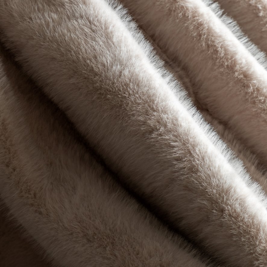 Gallery Direct Throws - Maple Faux Fur Oatmeal (Small)
