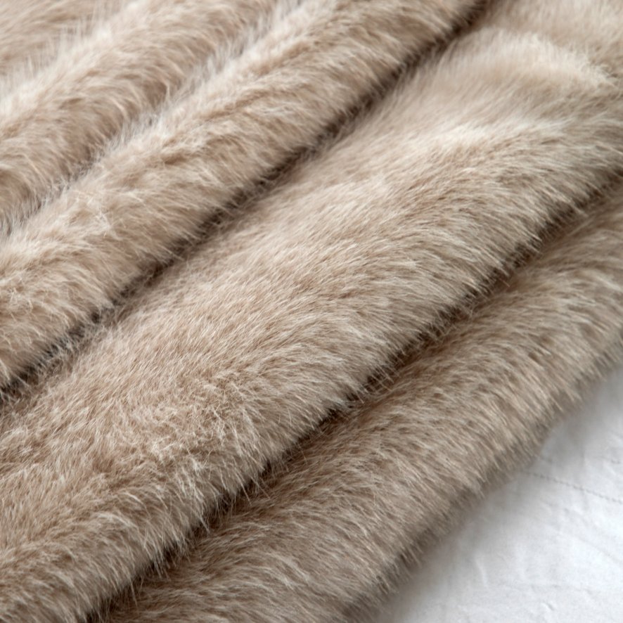 Gallery Direct Throws - Maple Faux Fur Oatmeal (Large)