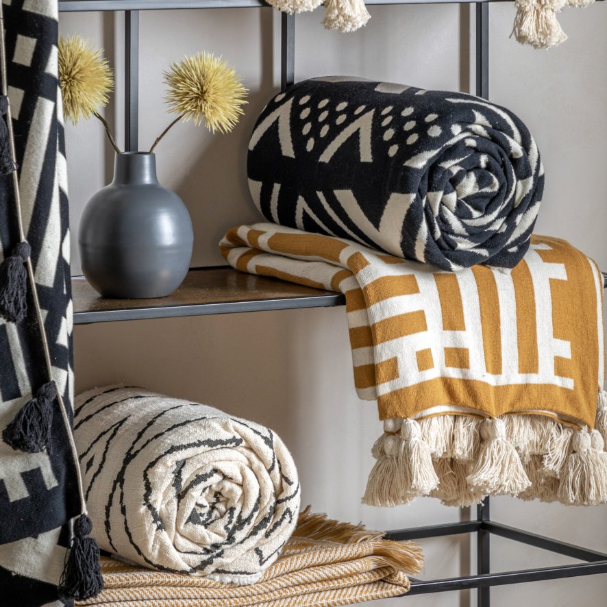 Gallery Direct Throws - Merton Knitted Tassel (Ochre)