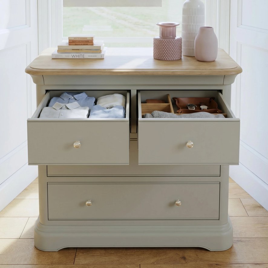 Bellstone Cromwell - Chest Of 4 Drawers