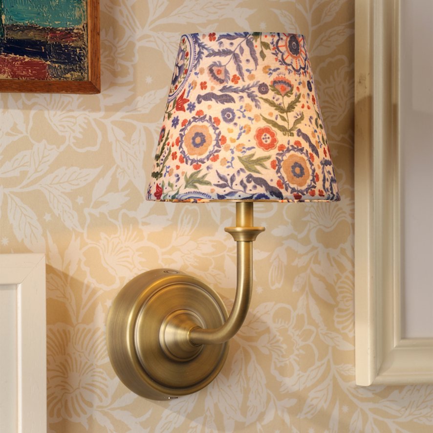 Joules Lighting Joules - Apsley Rechargeable Wall Light Matt Antique Brass With Shade LED