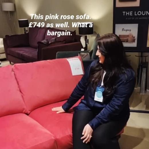 🛋 Here's Amber happily telling you all about our gorgeous Lounge Co Rose pink sofa at only £749 i...
